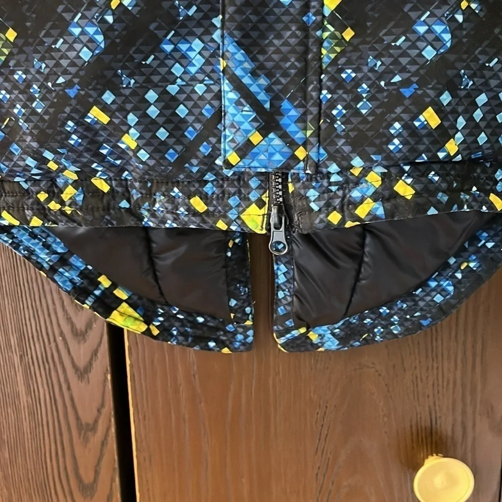 Champion kids blue checked winter jacket. Size Small (6/7)